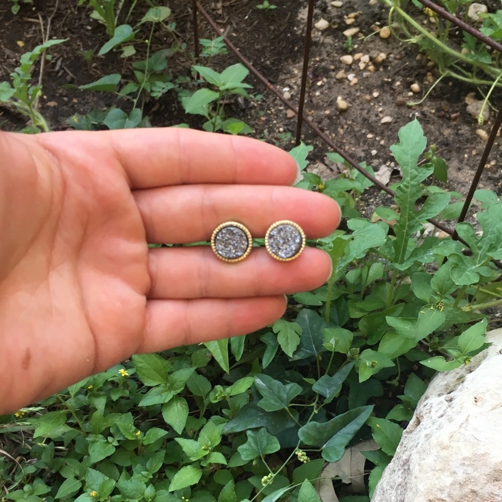 🆕Druzy Quartz Stud Earrings!!!🌟✨ - Picture 3 of 4